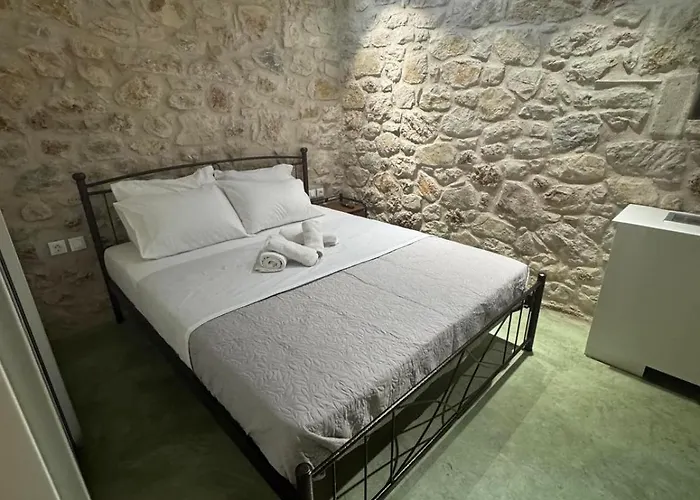 Stoneview * Agios Ioannis (Arcadia)